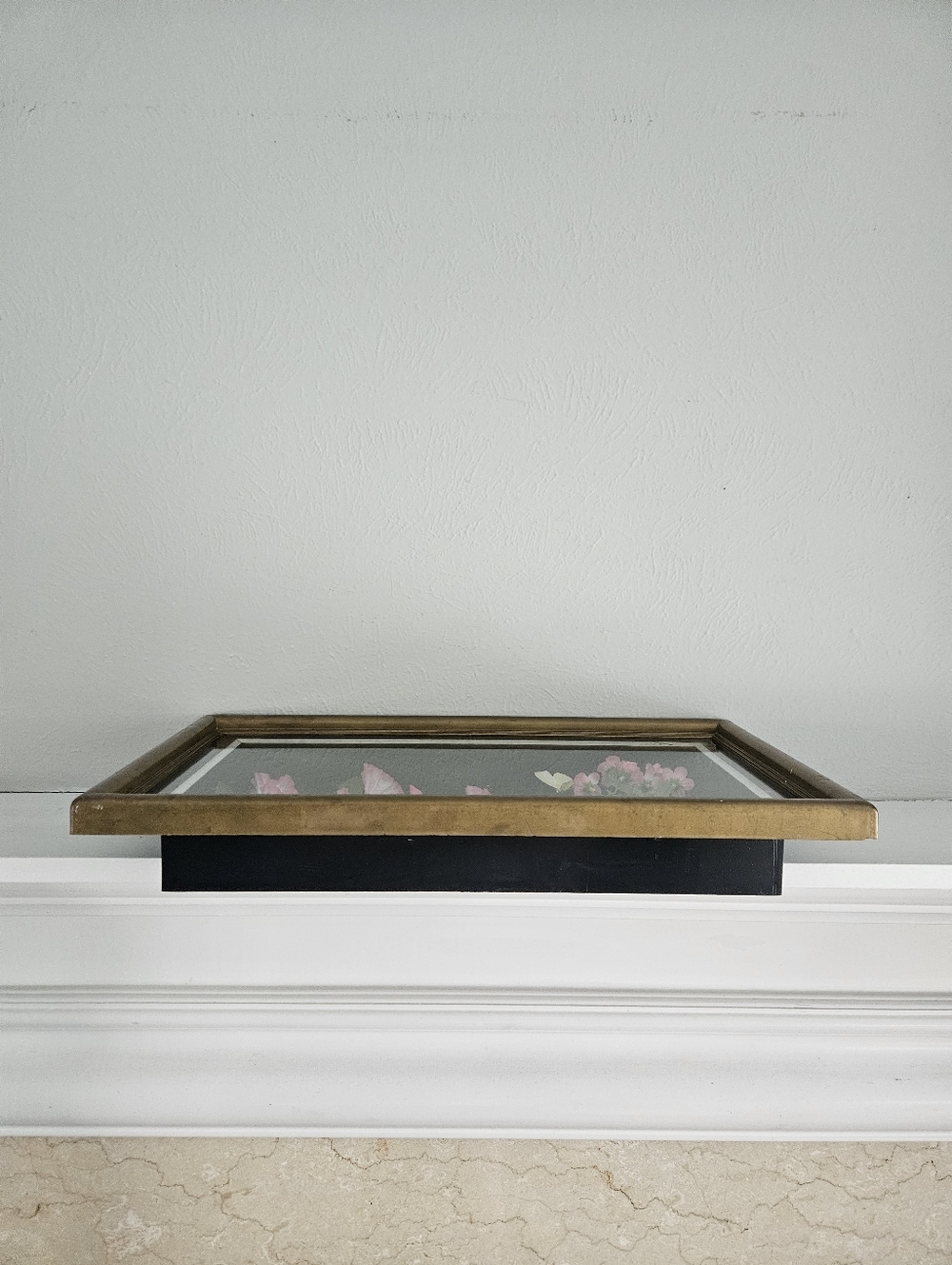 Vintage Silk Floral And Butterfly Framed Shadowbox Display Case Art - Picture 7 of 11